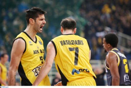 AEK B.C. signs McGrath