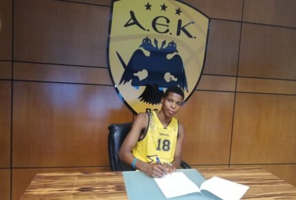 ΑΕΚ BC signs Kaklamanakis